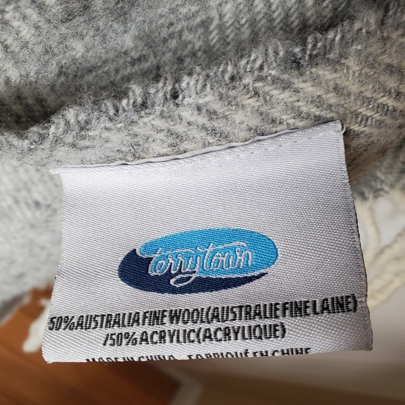 Terry - Picture 2 of 2